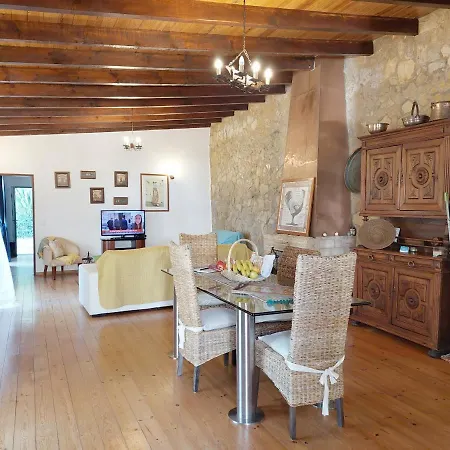 Casa Rustica Com Piscina E Jardim *